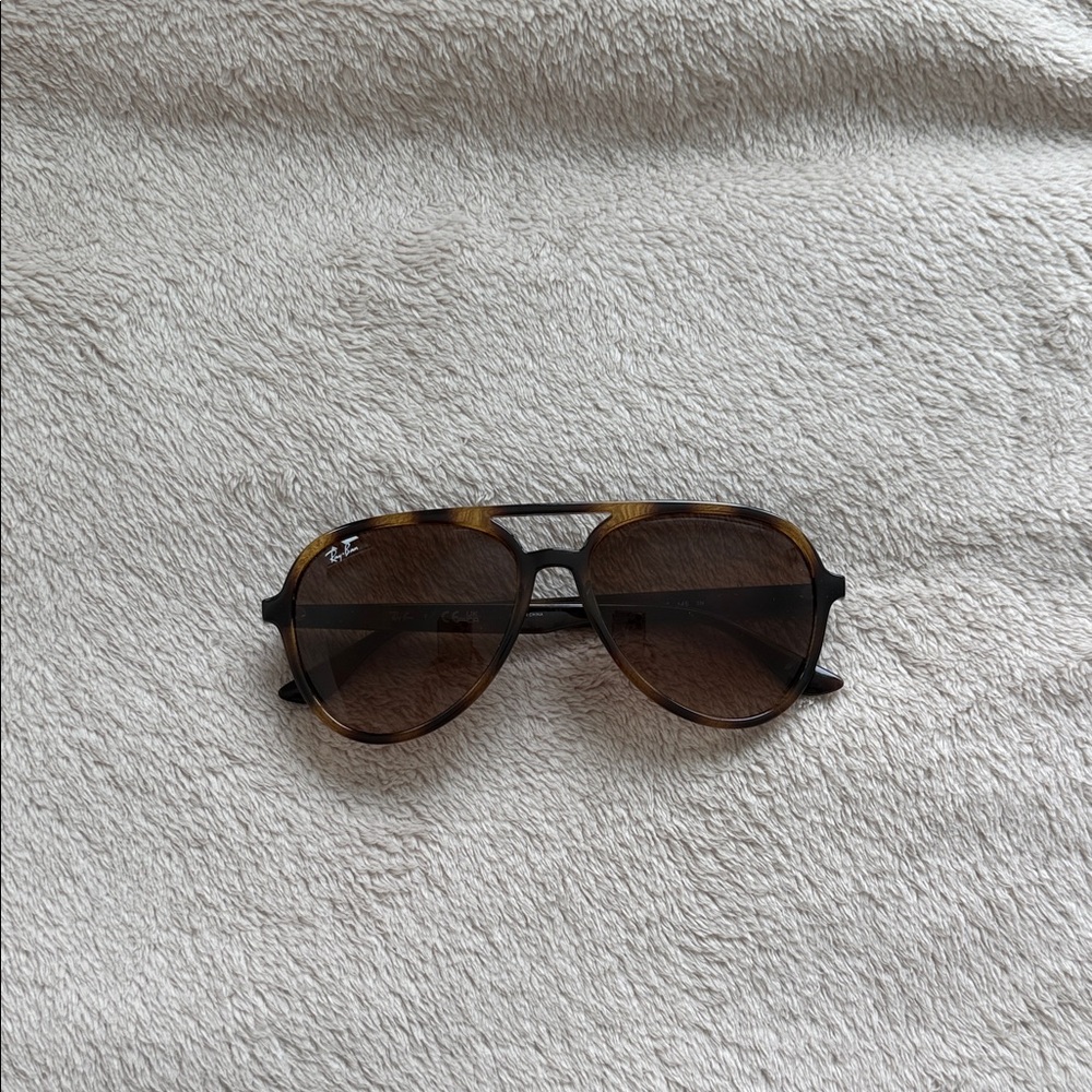 Ray-Ban Tortoise Shell Aviator Sunglasses